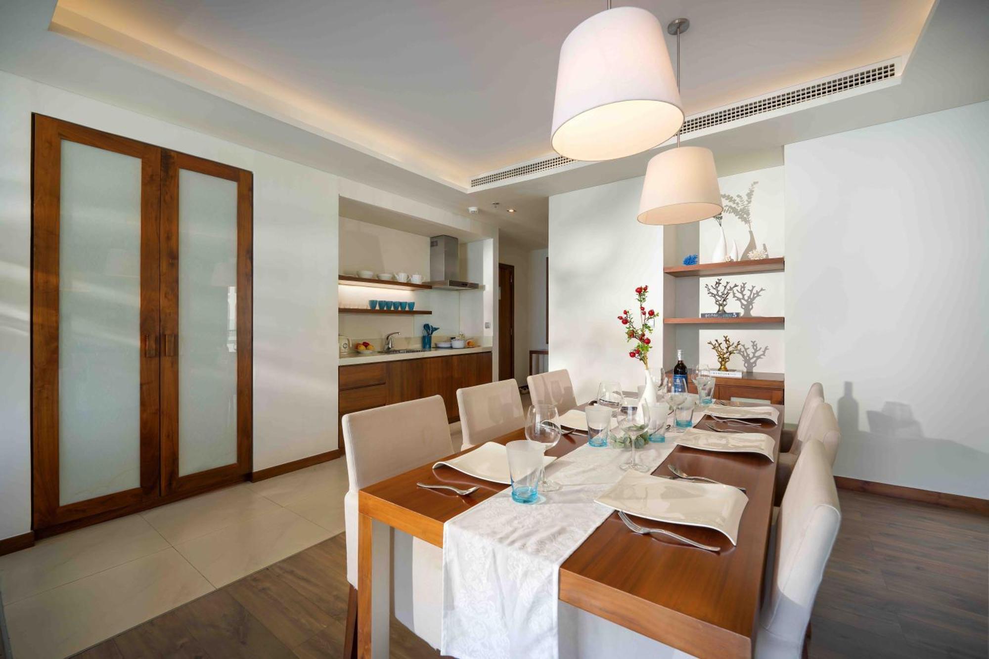 Stunning Apartments Across My Khe Beach ! Rooftop Pool & Gym Da Nang Bagian luar foto